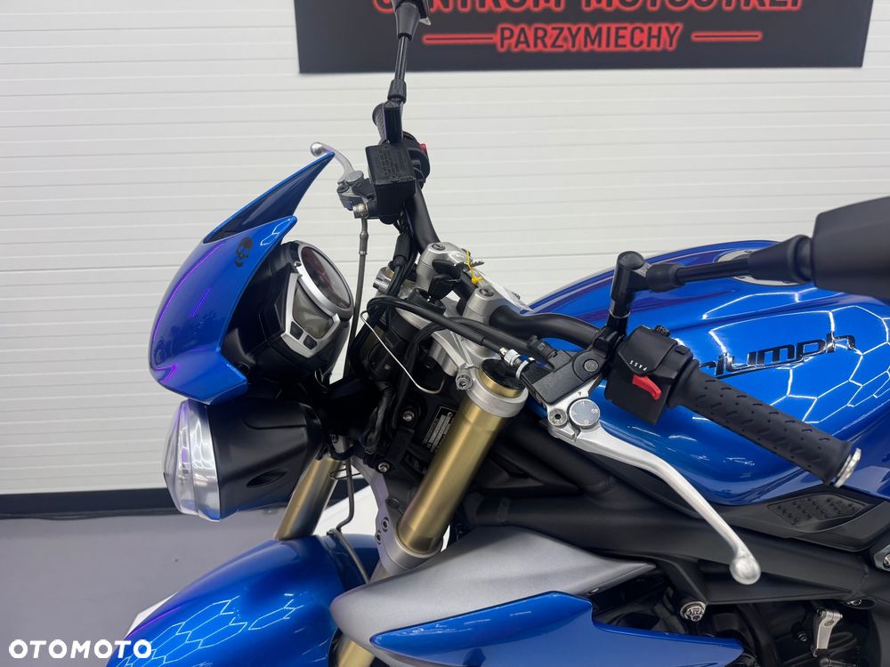 Triumph Street Triple - 15