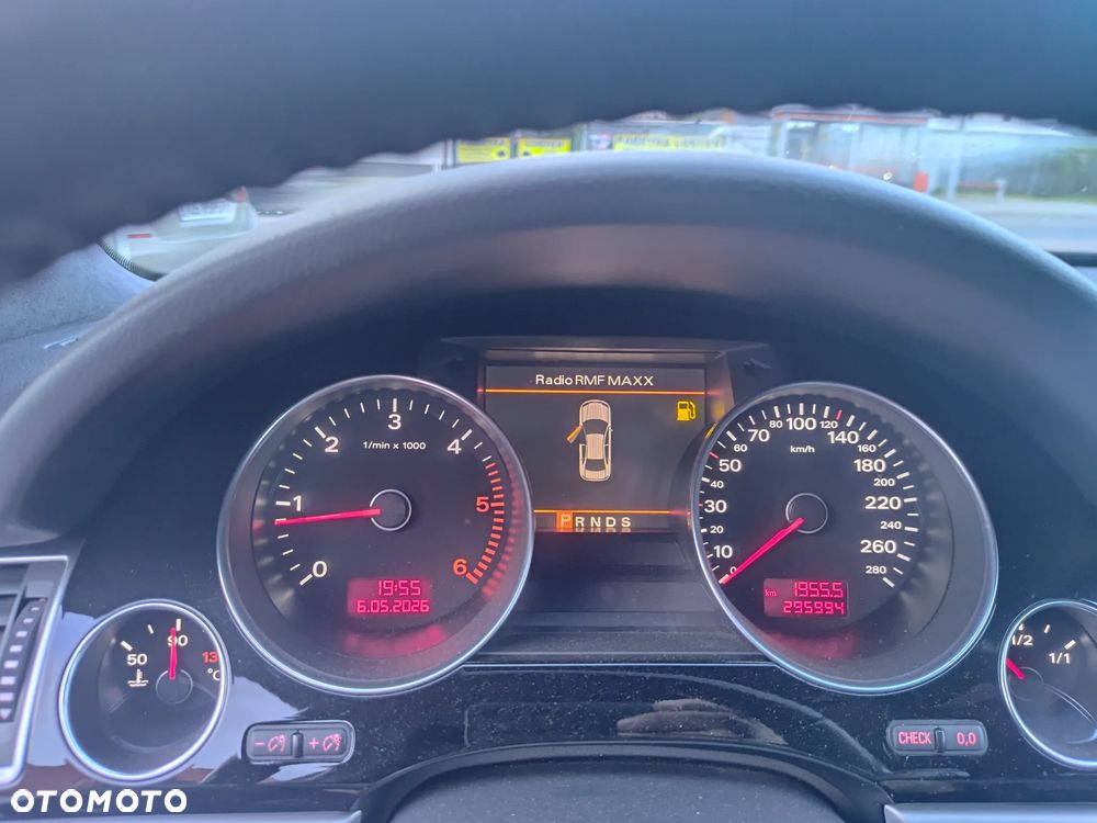 Audi A8 3.0 TDI DPF quattro - 12