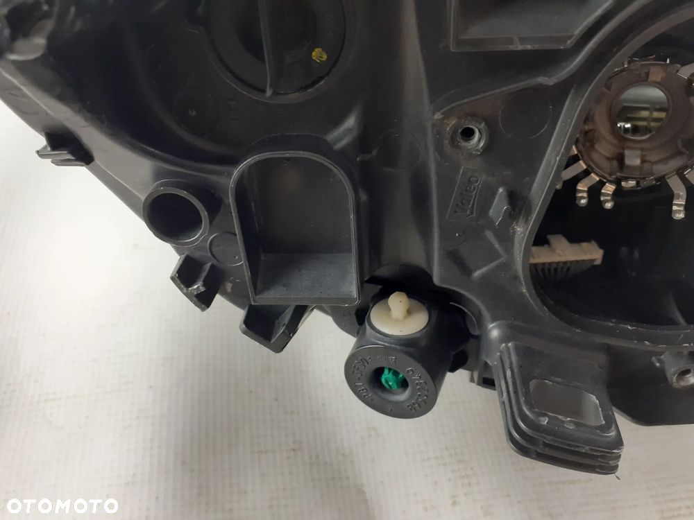 Lampa lewa Volvo S60 V60 bi-xenon skr. 2013-18 r. - 10