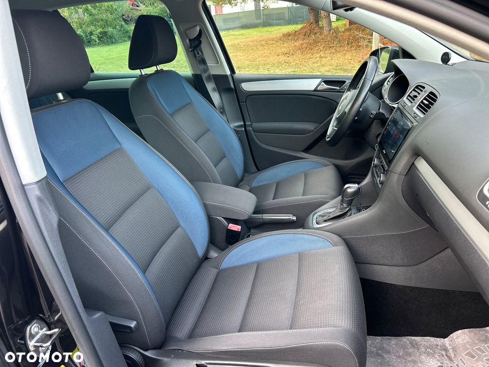 Volkswagen Golf - 22