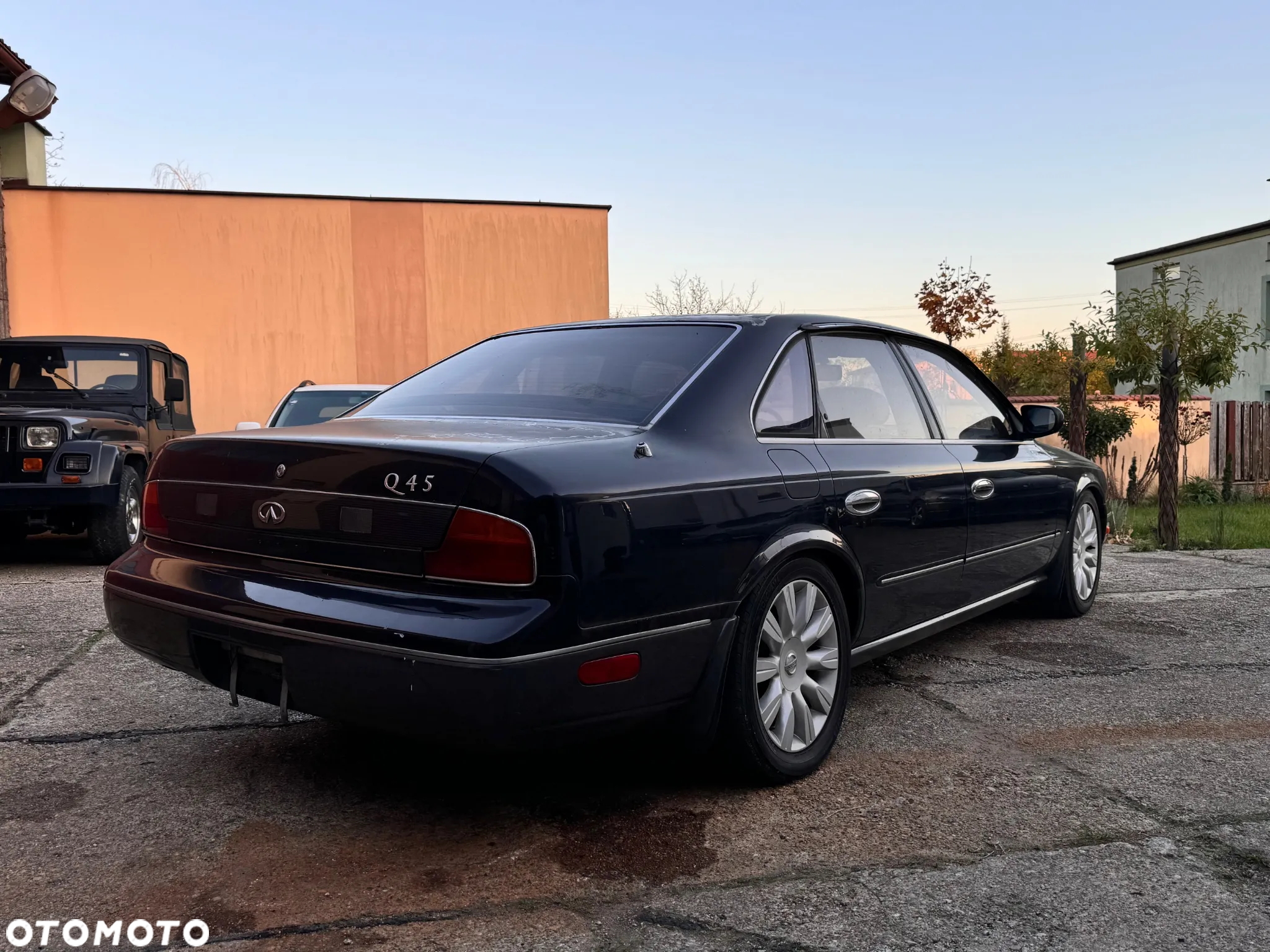 Nissan Skyline - 4