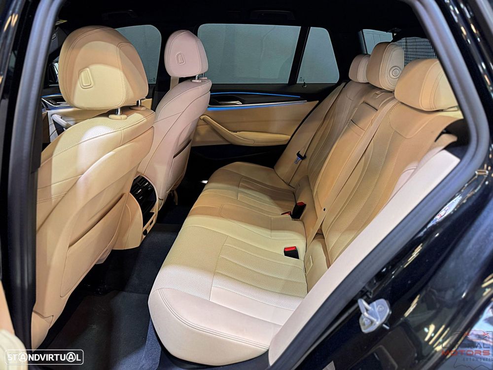 BMW 530 e Pack Desportivo M - 18