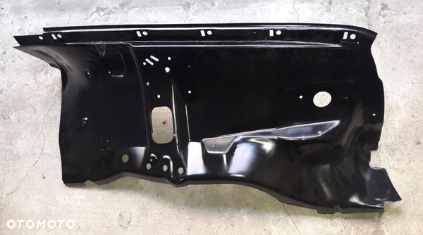 FARTUCH BŁOTNIK MERCEDES W115 W114 COUPE