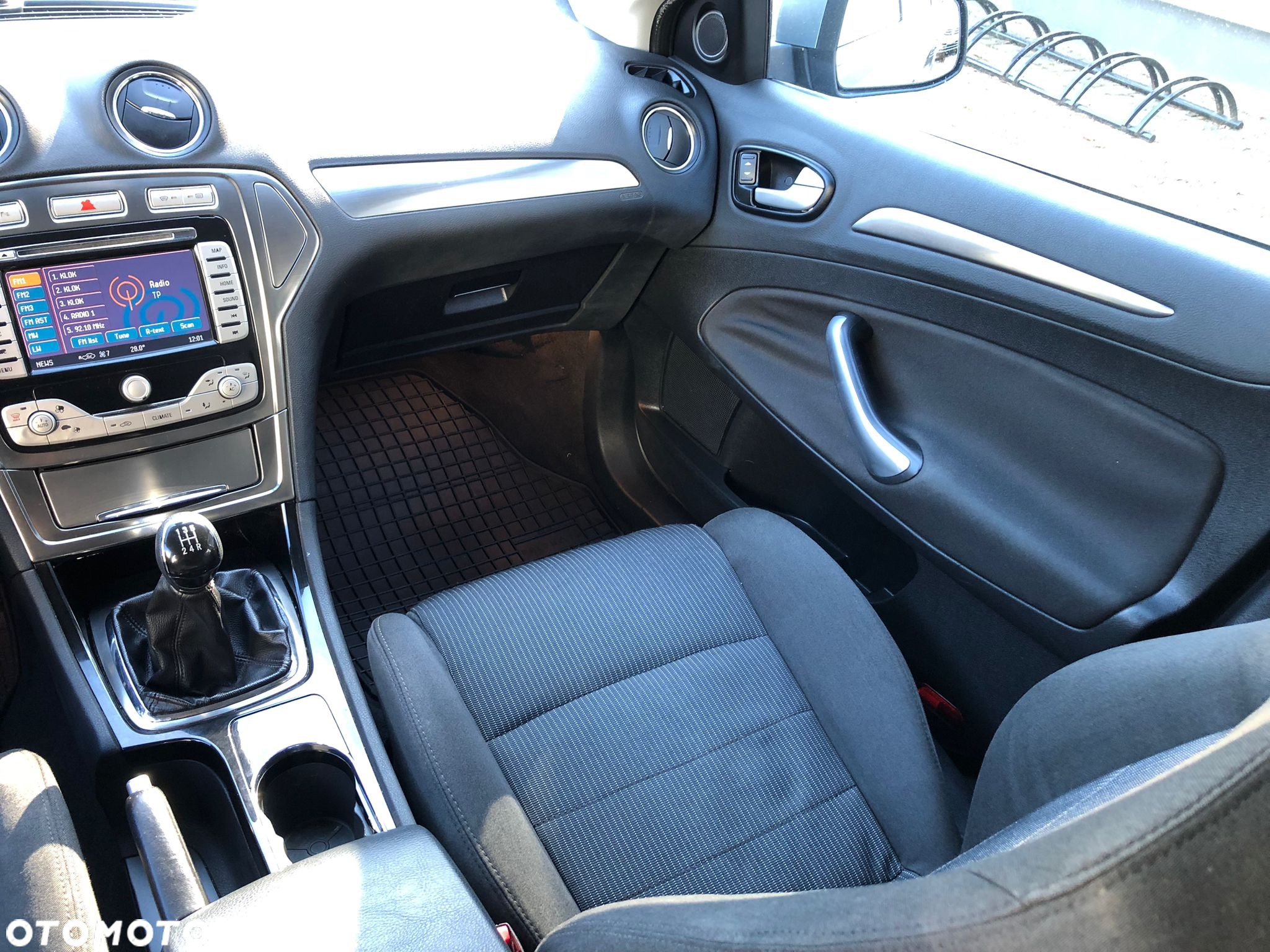 Ford Mondeo 2.0 Titanium - 17