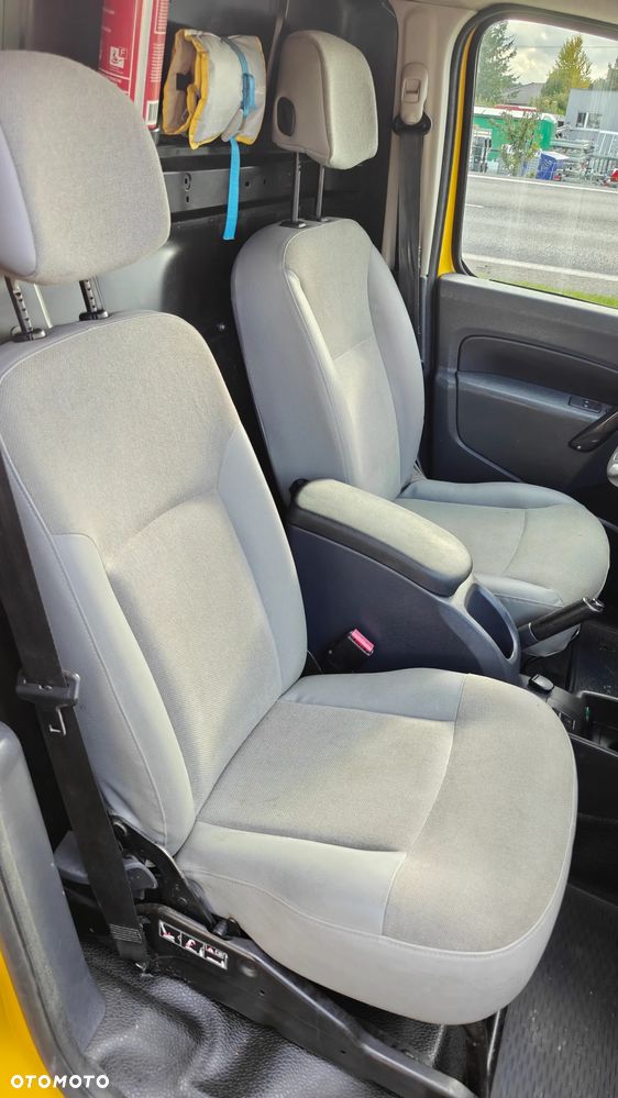 Renault Kangoo Maxi - 15