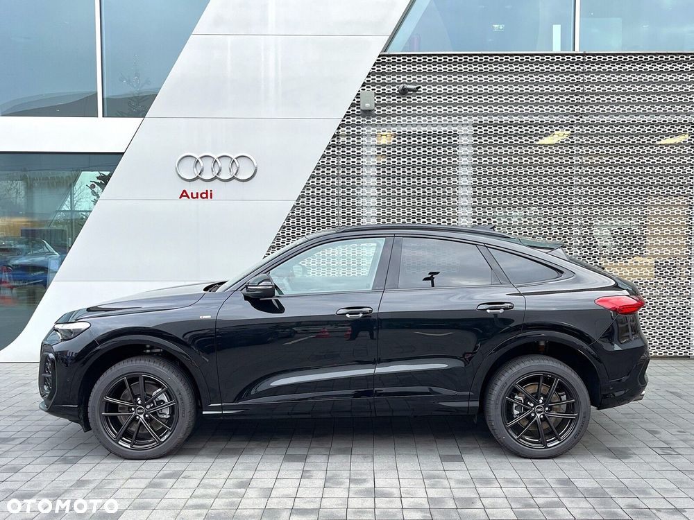 Audi Q5 Sportback - 6