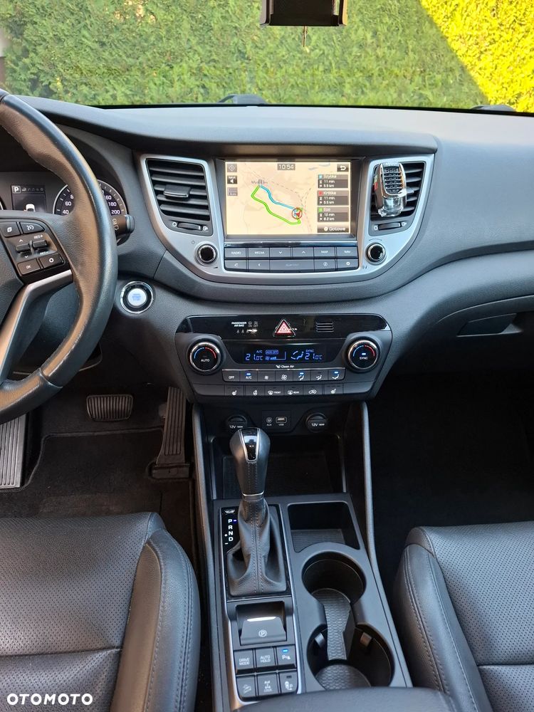 Hyundai Tucson 2.0 CRDI 4WD Automatik Premium - 10