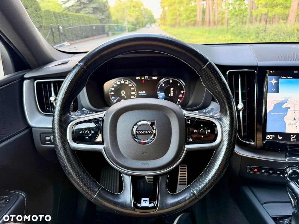 Volvo XC 60 D4 AWD R-Design - 14
