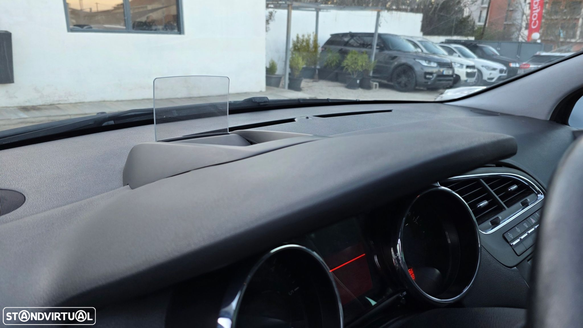 Peugeot 5008 1.6 HDi Executive JLL17 - 23