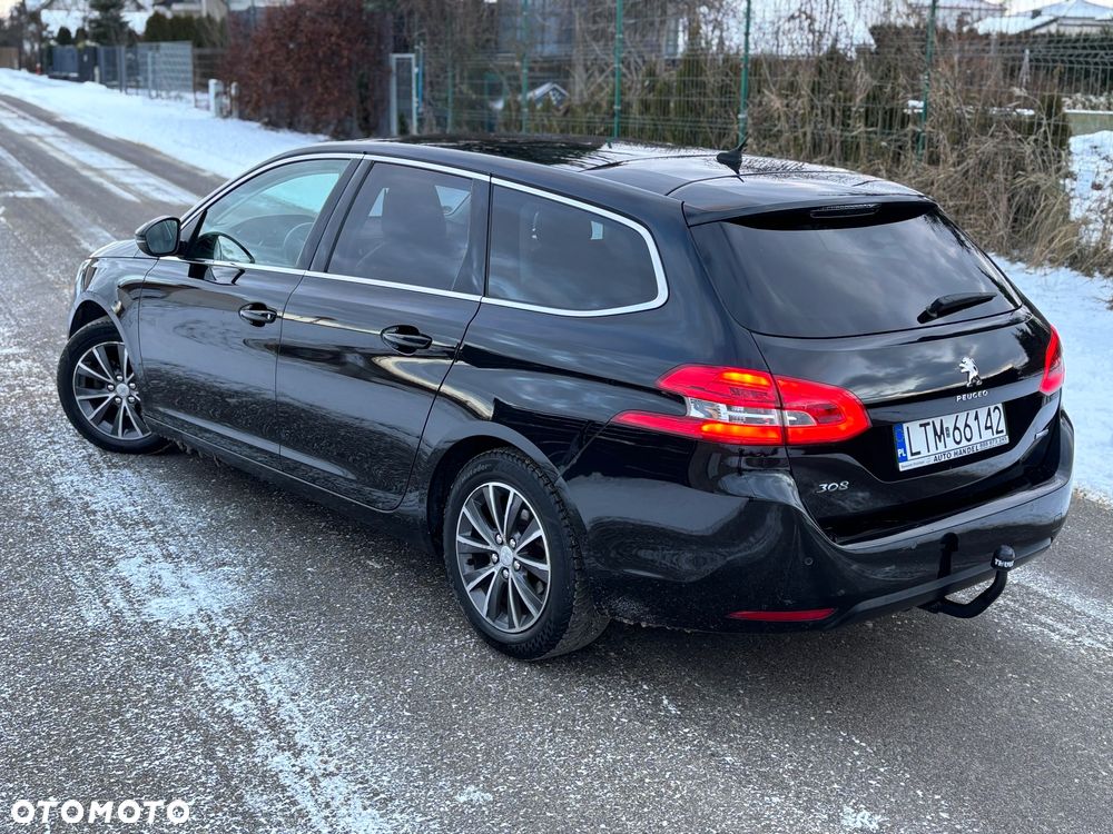 Peugeot 308 - 24