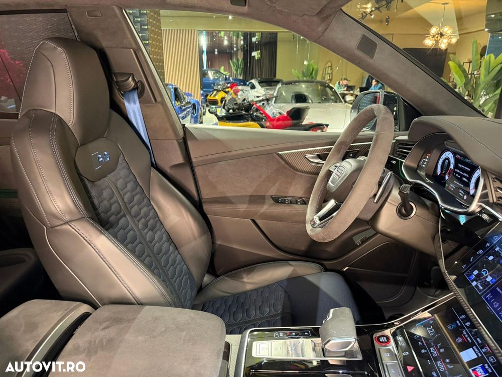 Audi RS Q8 - 33