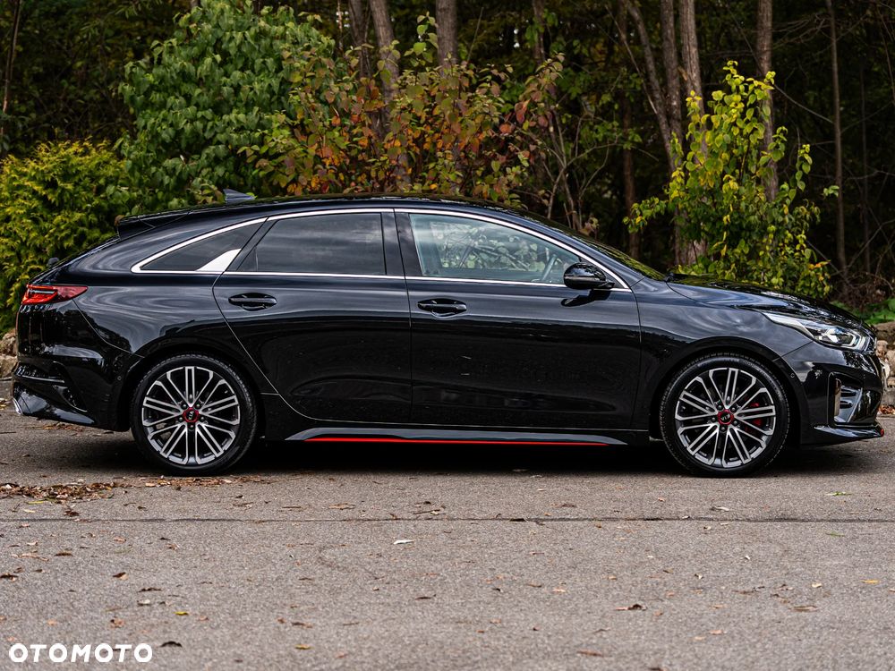 Kia ProCeed 1.6 T-GDI GT DCT - 6
