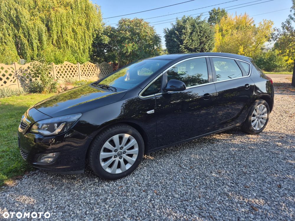 Opel Astra 1.6 Turbo Cosmo - 5