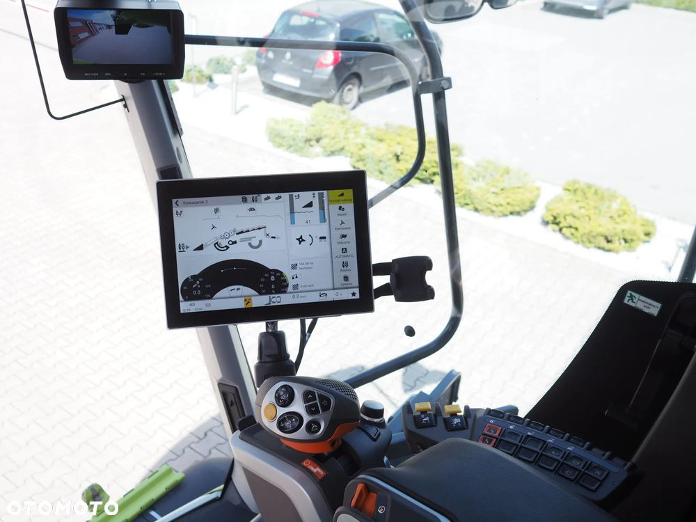 Claas Lexion 5300 + V680 - 7