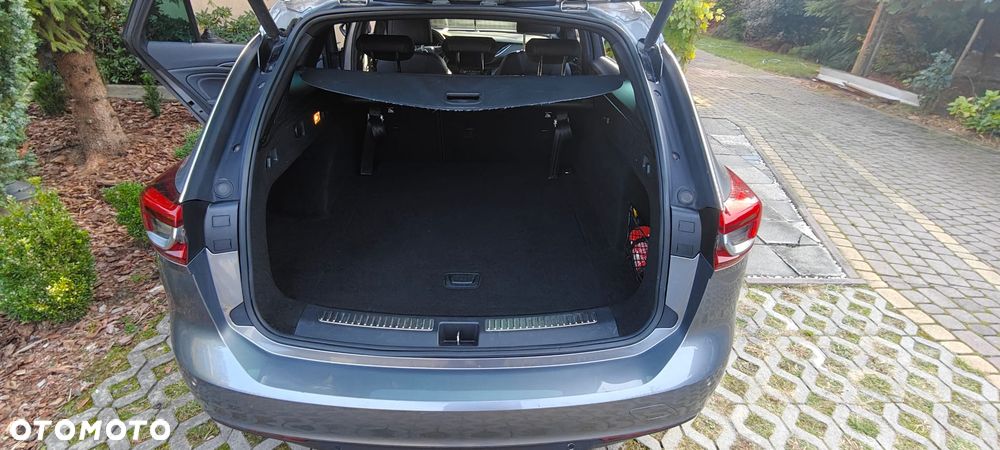 Opel Insignia - 24