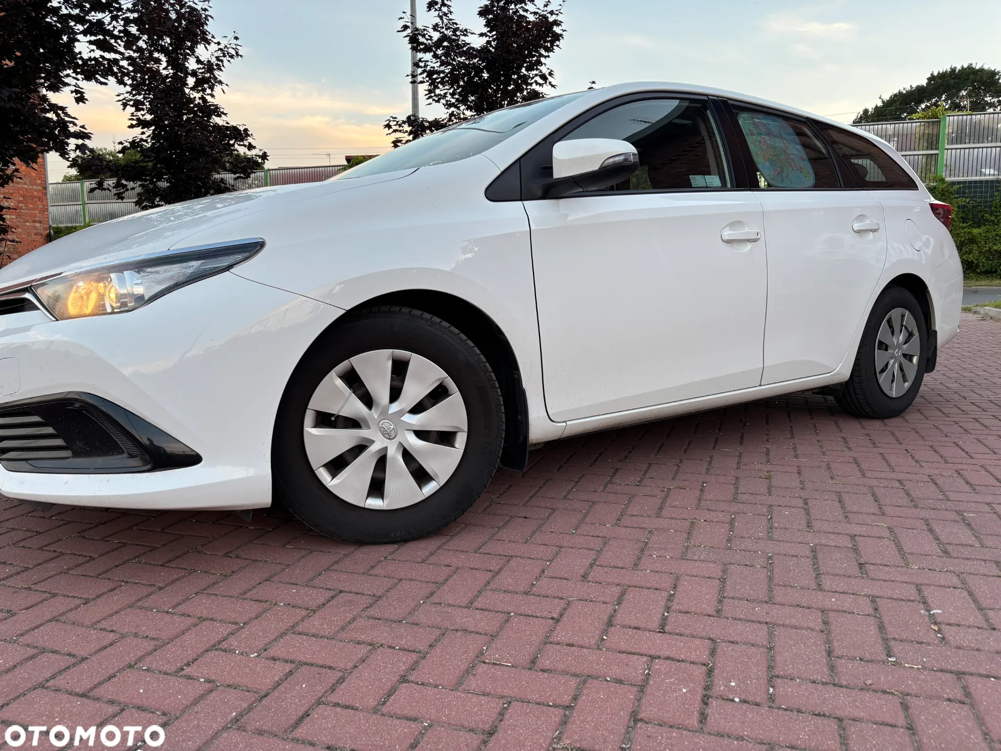 Toyota Auris 1.4 D-4D Active - 4
