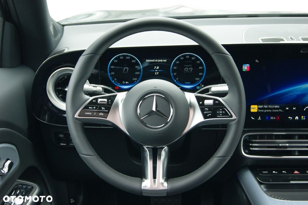 Mercedes-Benz GLB - 9