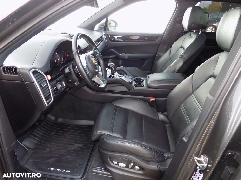 Porsche Cayenne Standard - 13