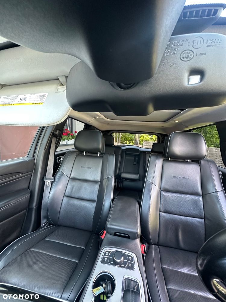 Jeep Grand Cherokee 5.7 V8 HEMI Summit - 23