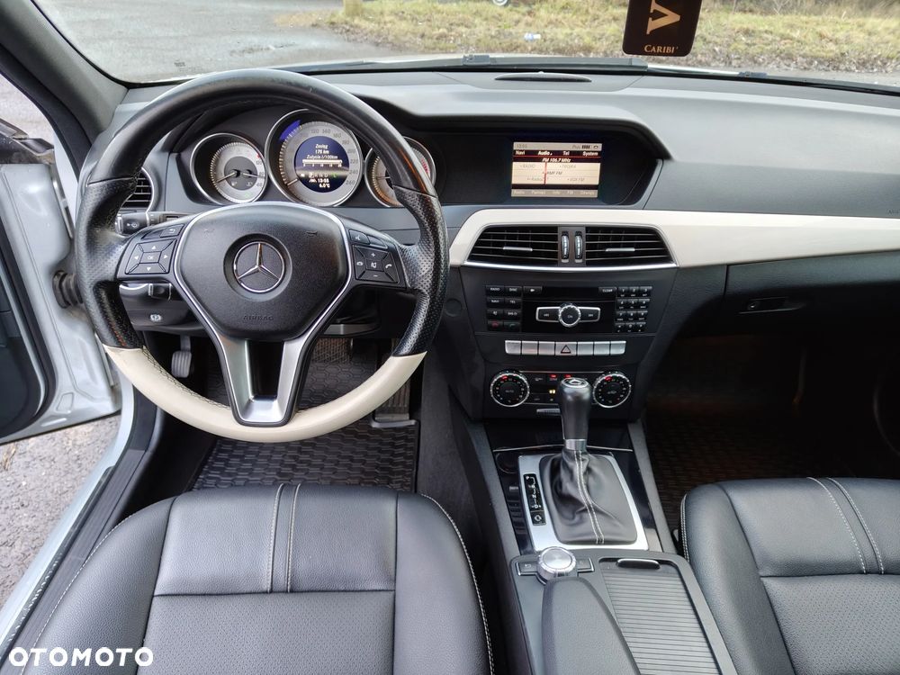 Mercedes-Benz Klasa C 220 CDI 7G-TRONIC Avantgarde Edition - 21