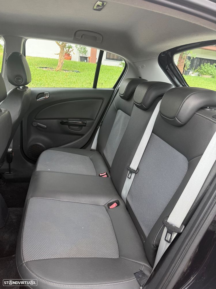 Opel Corsa 1.3 CDTI Enjoy EcoFLEX - 10
