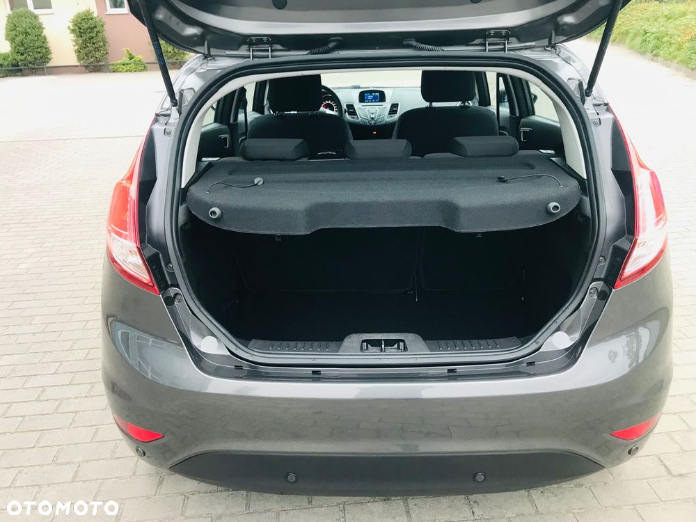 Ford Fiesta 1.0 Champions Edition - 21