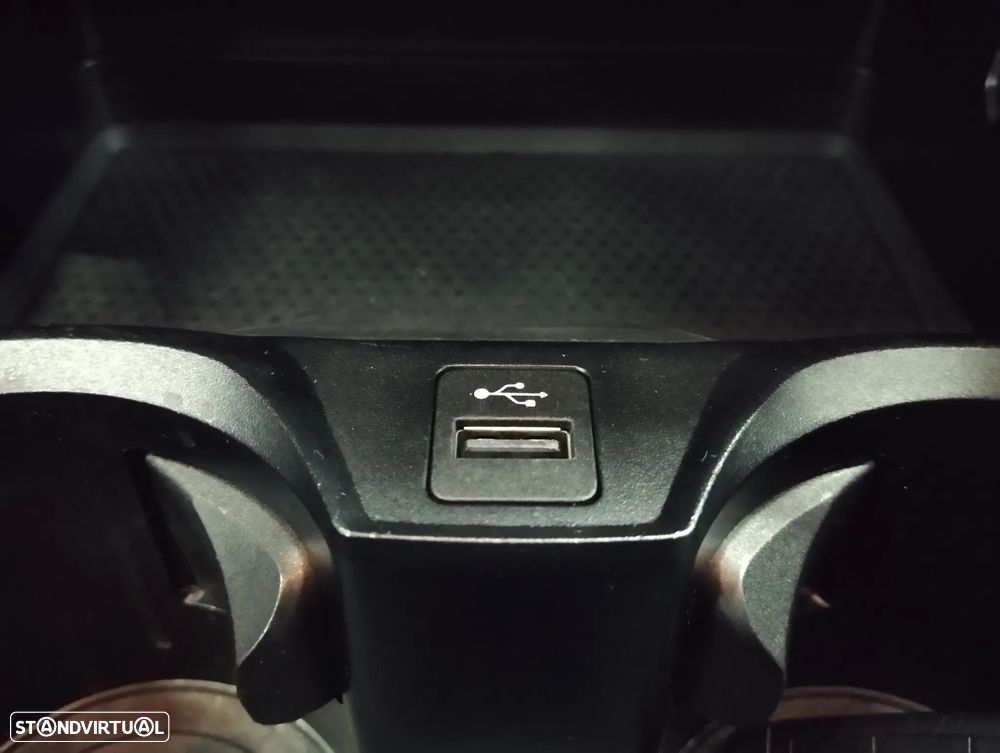 BMW 320 e Auto - 40