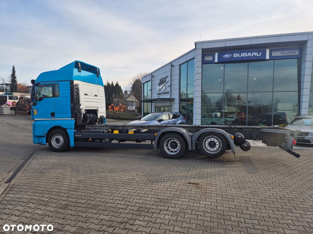MAN TGX 26.500 / 6X2 / MEGA / SERWIS na 496TKM / RAMA / 3 OŚ SKRĘTNA + PODNOSZONA / KABINA SYPIALNIANA - 15