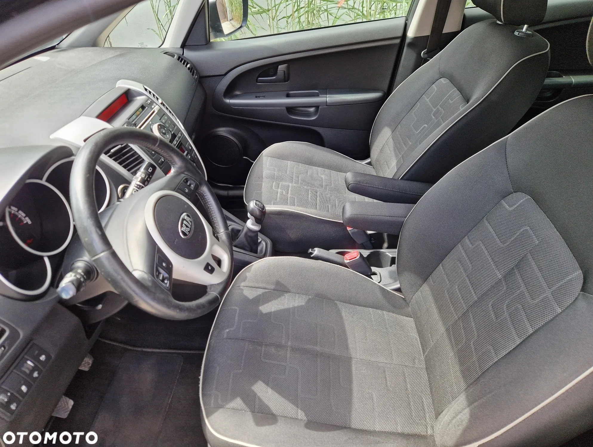Kia Venga 1.6 CRDi 128 Business Line - 16