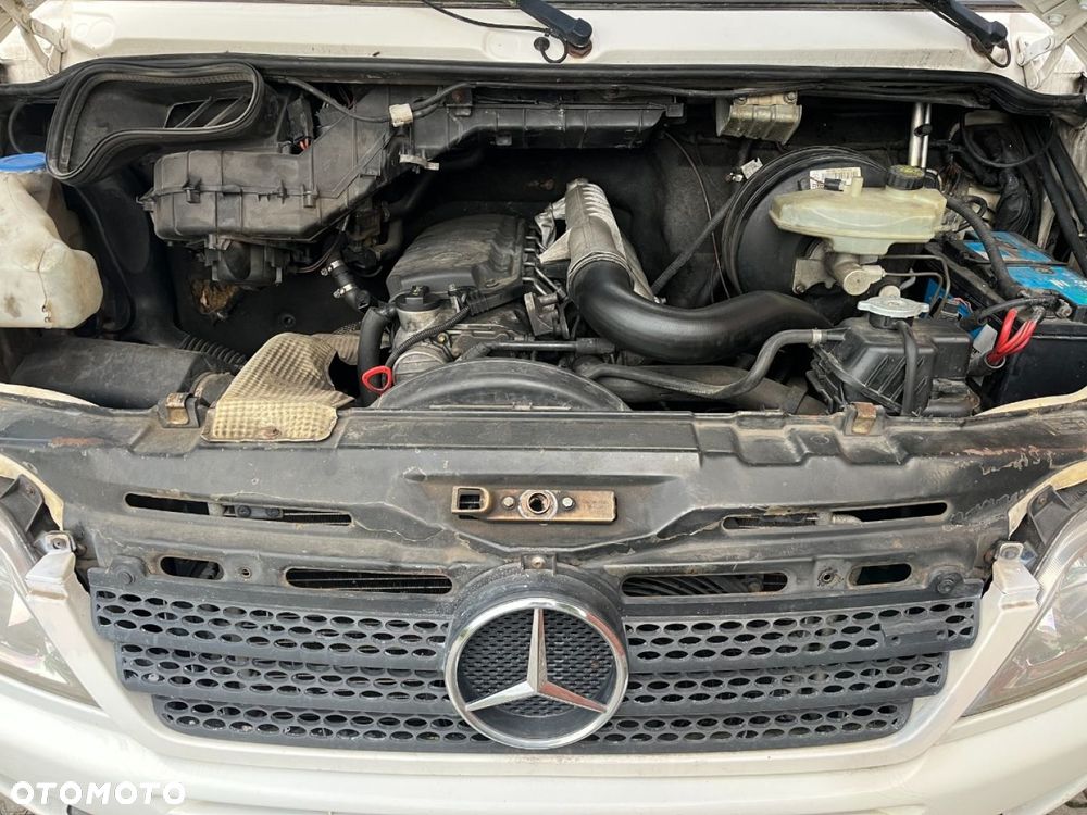 Mercedes-Benz Sprinter - 30