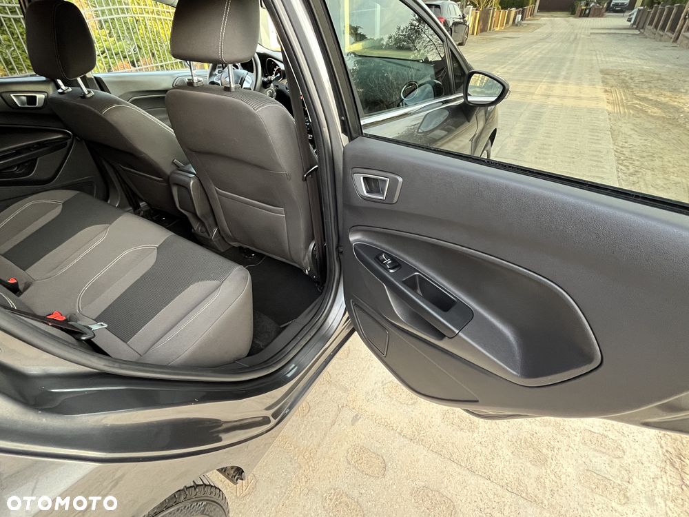 Ford Fiesta 1.0 EcoBoost S&S TITANIUM - 12