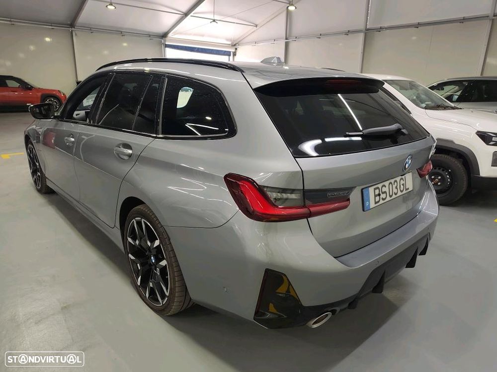 BMW 330 e Edição Desportiva M Auto - 3