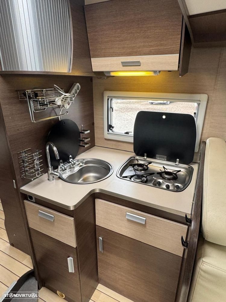 Bavaria T 74 Arctic c.central e basculante - 17