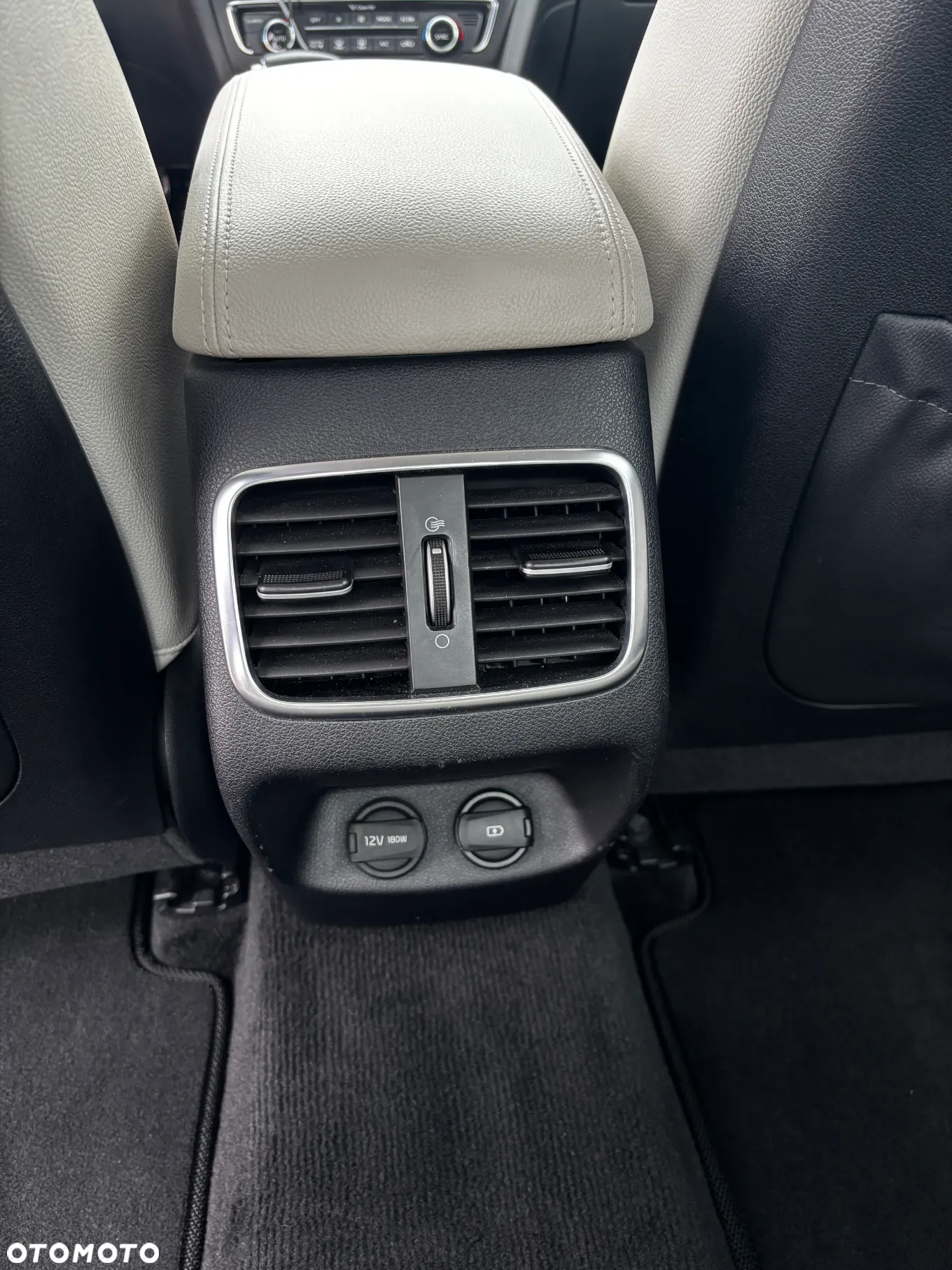 Kia Optima Plug-in Hybrid - 15