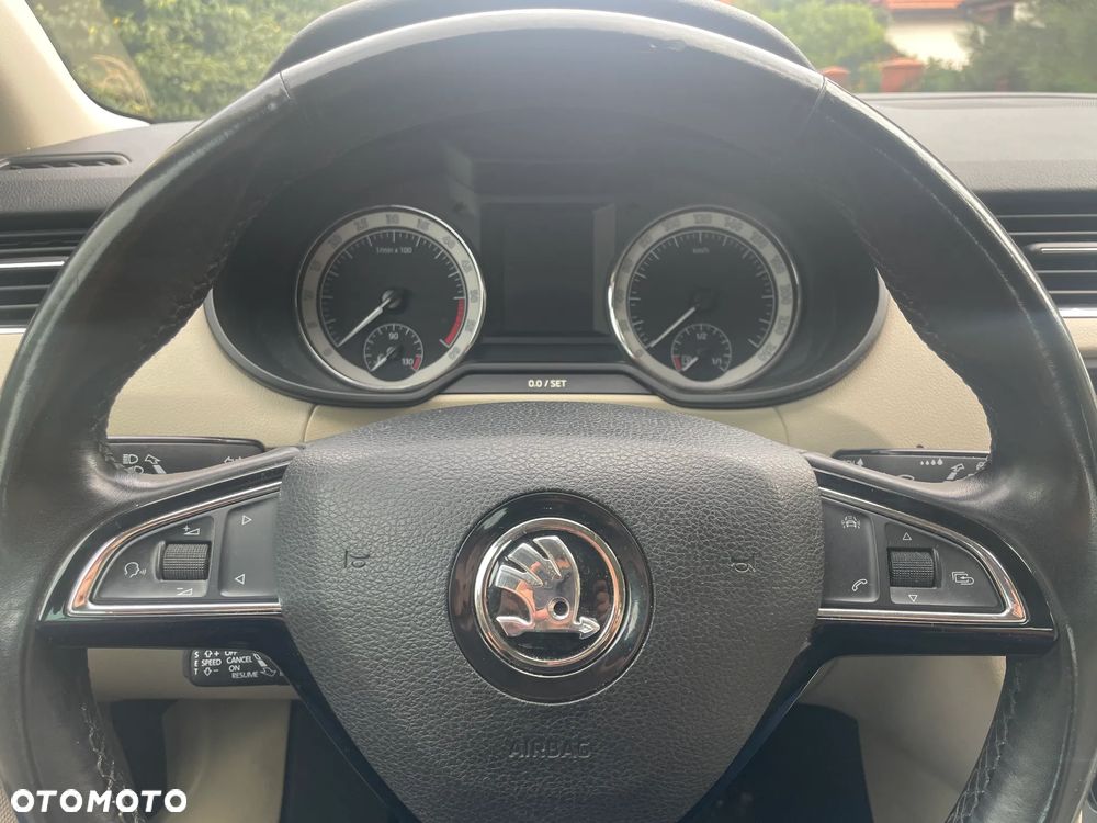 Skoda Octavia 2.0 TDI (Green tec) Style - 10