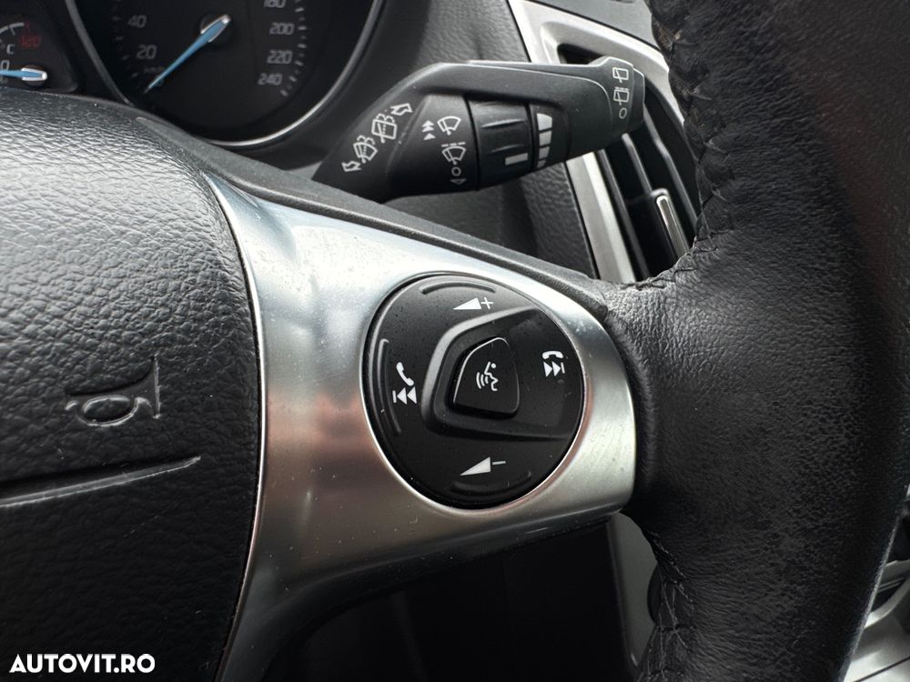 Ford Focus 1.6 Ecoboost Start Stop Trend - 19