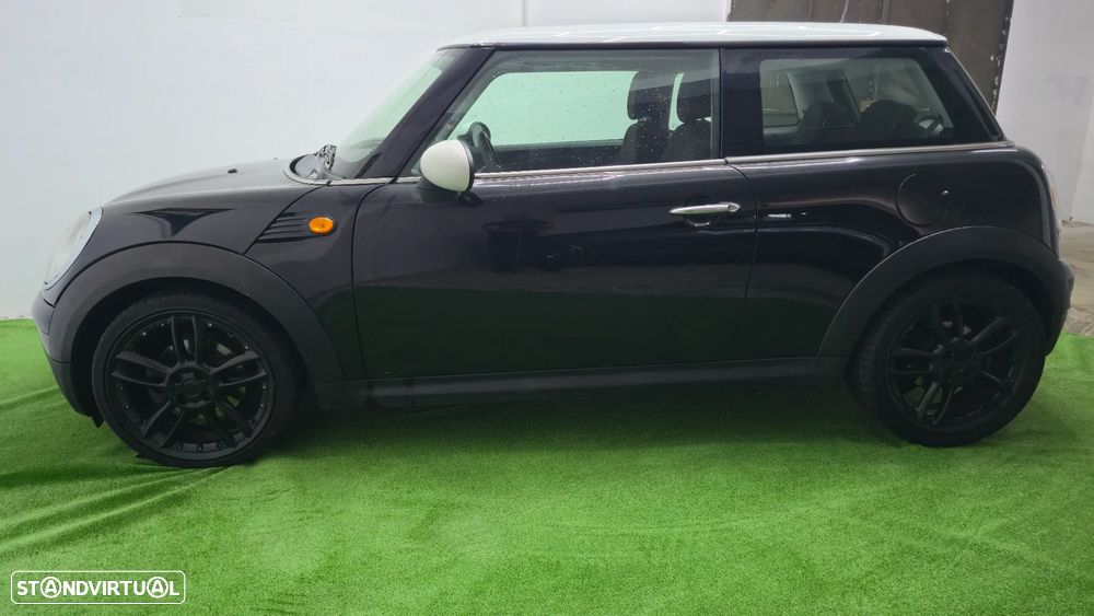 MINI 3 Portas Cooper D - 12
