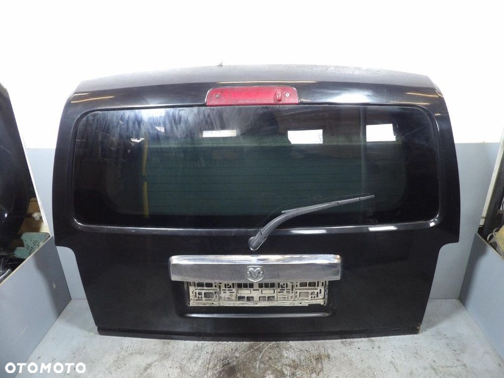 DODGE NITRO TYLNA KLAPA PXR - 1