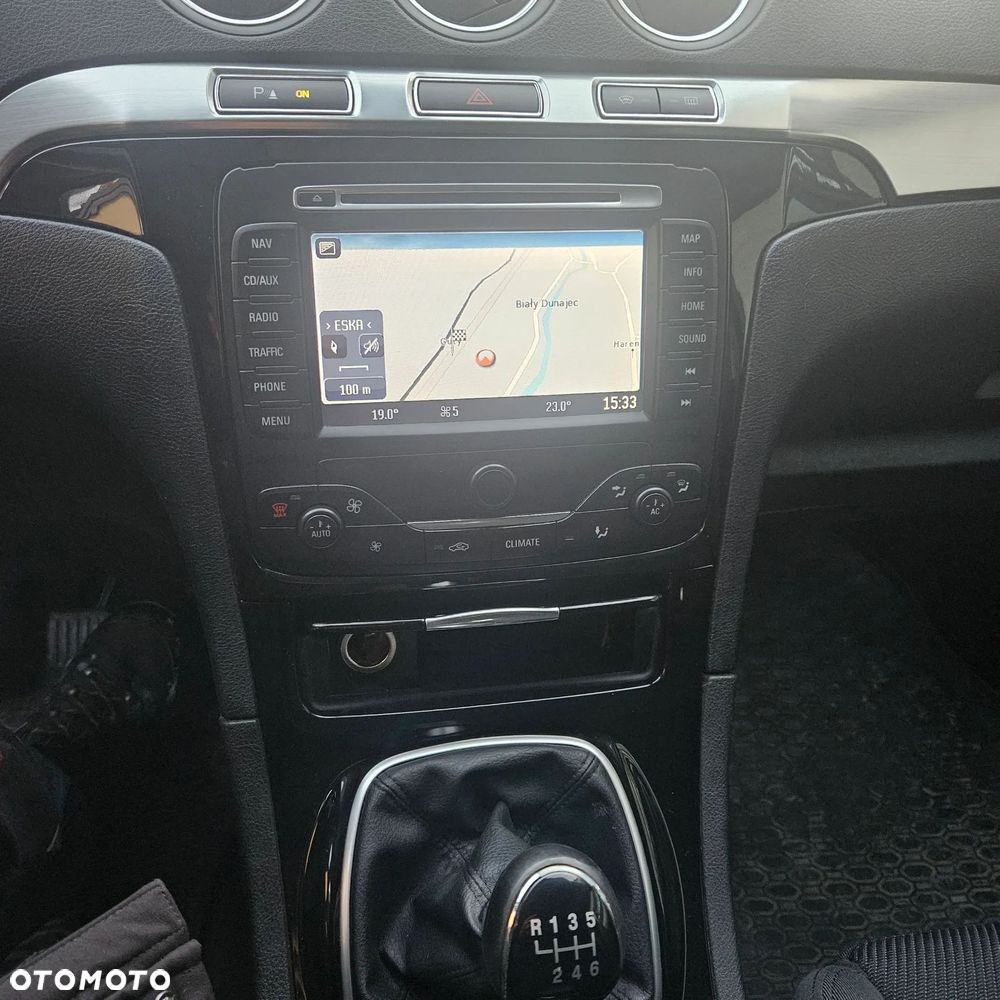 Ford S-Max 2.0 TDCi DPF Business Edition - 24