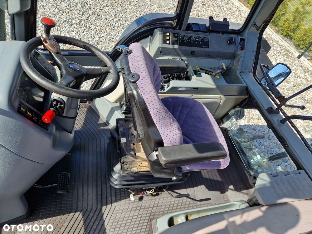 Valtra 8050 HiTech - 8