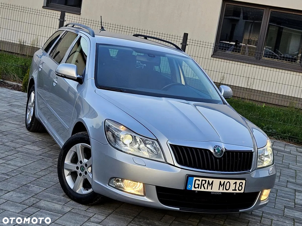 Skoda Octavia Combi 2.0 TDI DPF DSG FAMILY - 19