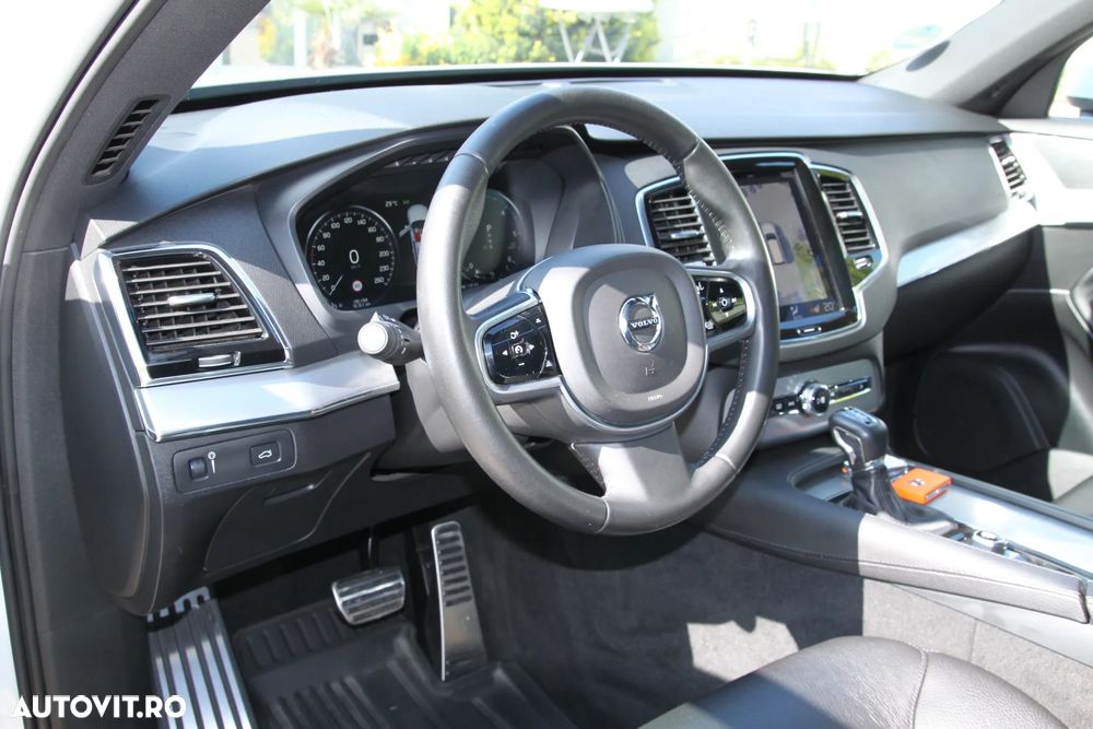 Volvo XC 90 D5 AWD R-Design - 35