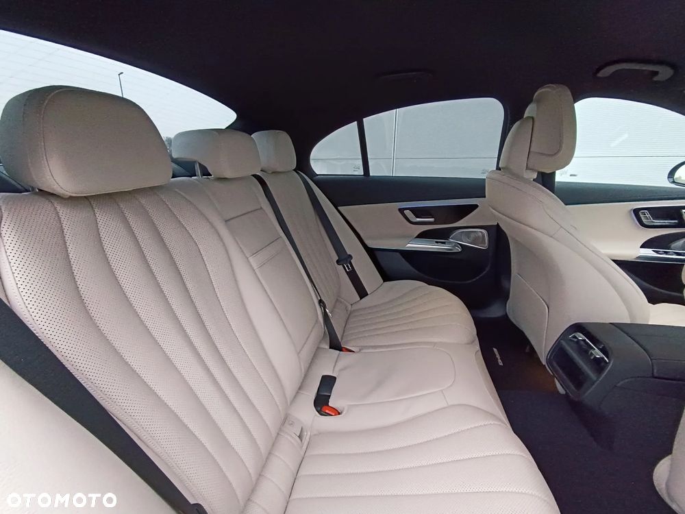 Mercedes-Benz Klasa E - 6