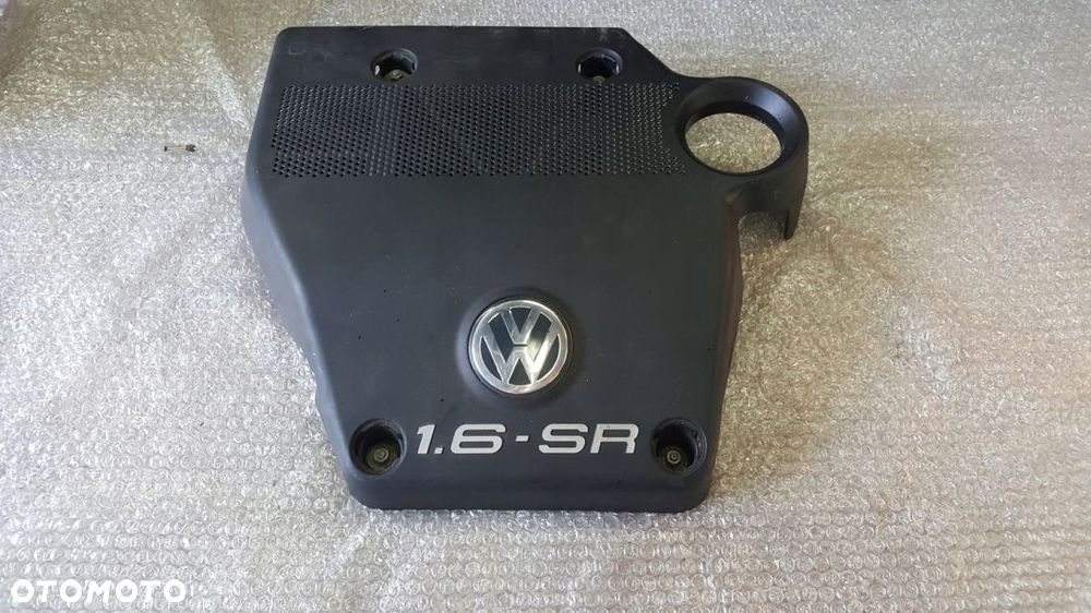 OSŁONA SILNIKA VW GOLF IV 1.6 SR 06A103925P - 1