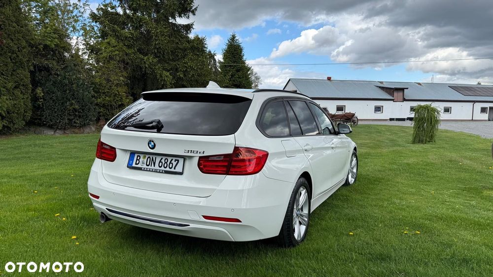 BMW Seria 3 318d - 12