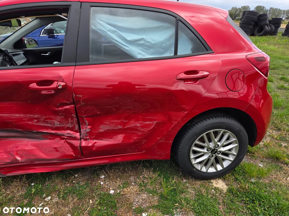 Kia Rio - 9