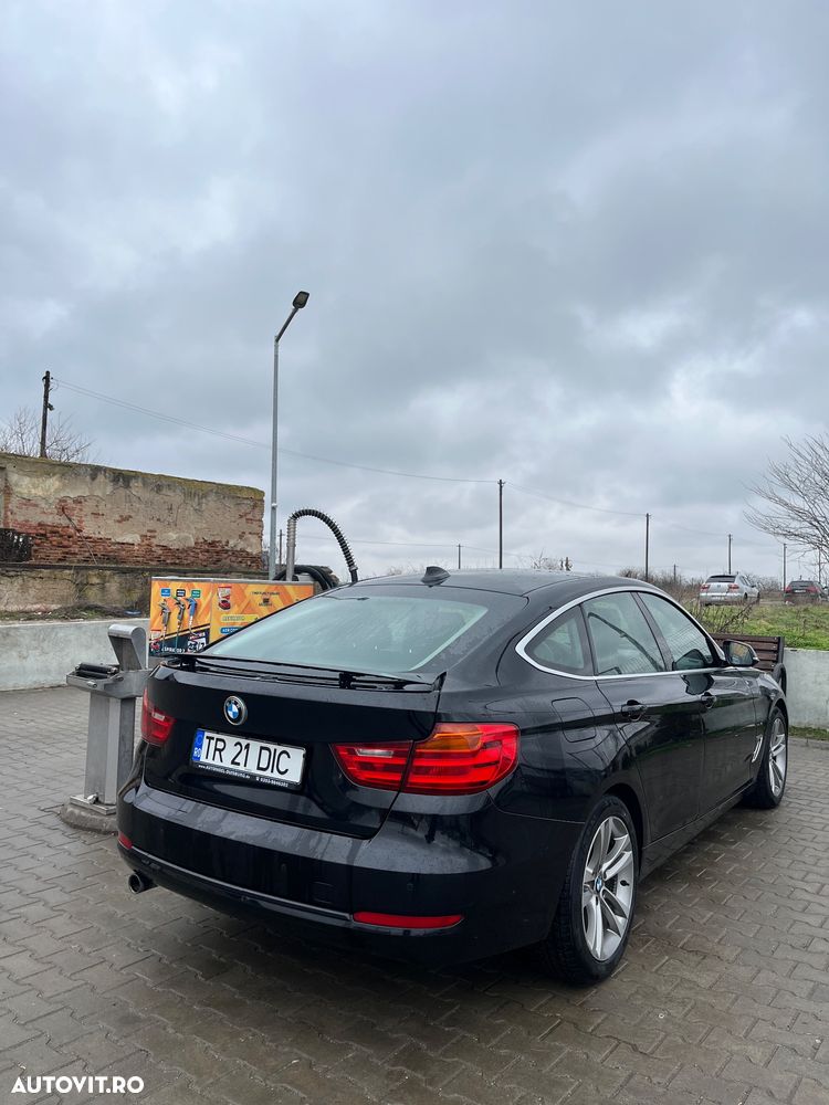 BMW Seria 3 318d Sport Line - 13