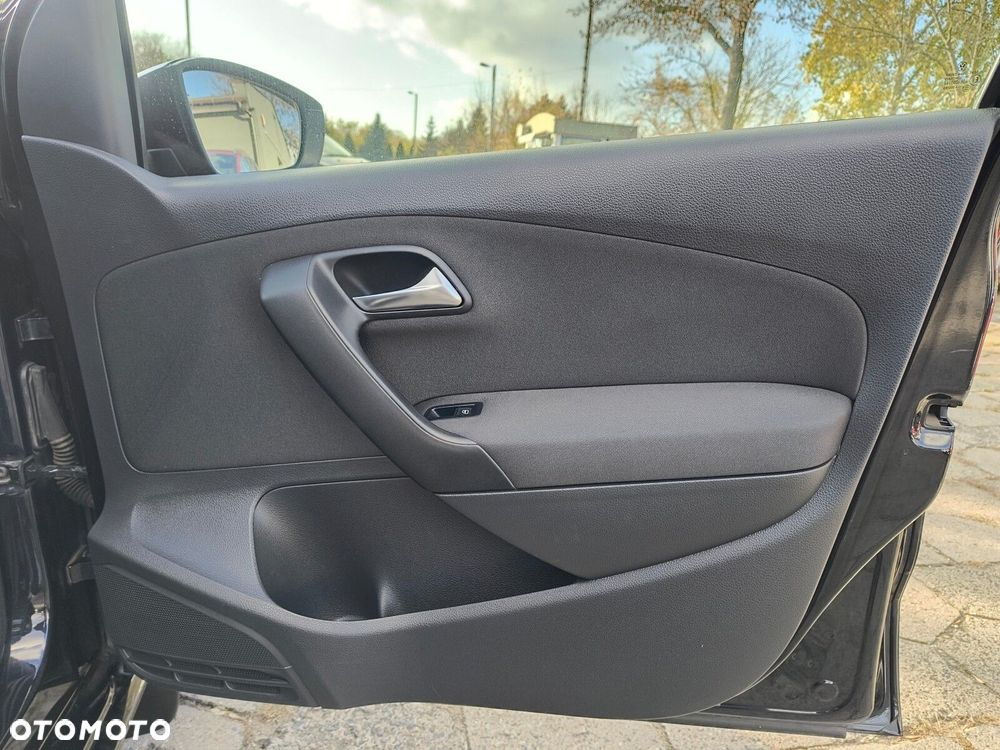 Volkswagen Polo - 24
