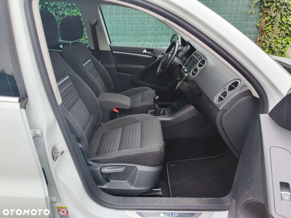 Volkswagen Tiguan 2.0 TDI DPF BlueMotion Technology Cup Sport & Style - 10