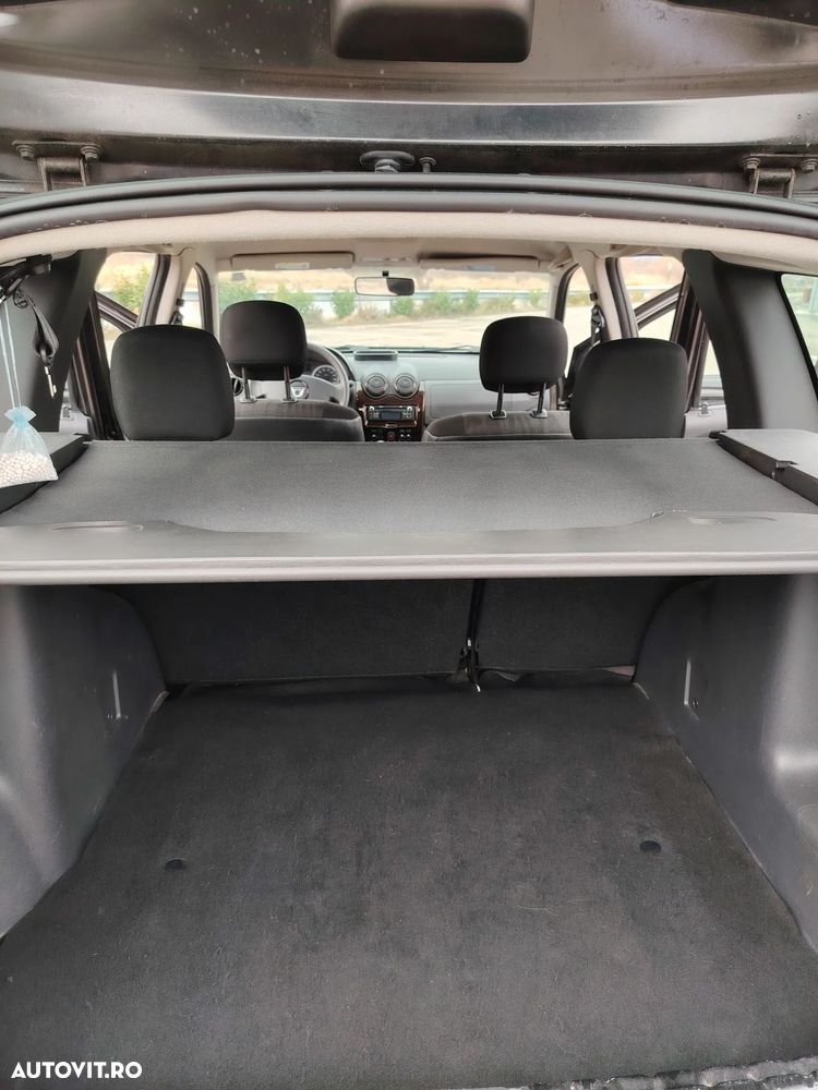 Dacia Duster 1.6 16V 105 4x2 Laureate - 14